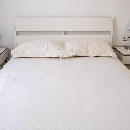 Comfortable Flat Close To The Beach With A Nice Balcony In Marmaris